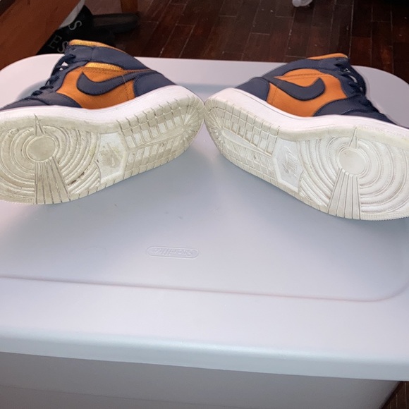 Air Jordan 1 Mid SE Premium 150$ - Picture 4 of 4